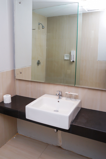 Bathroom 4