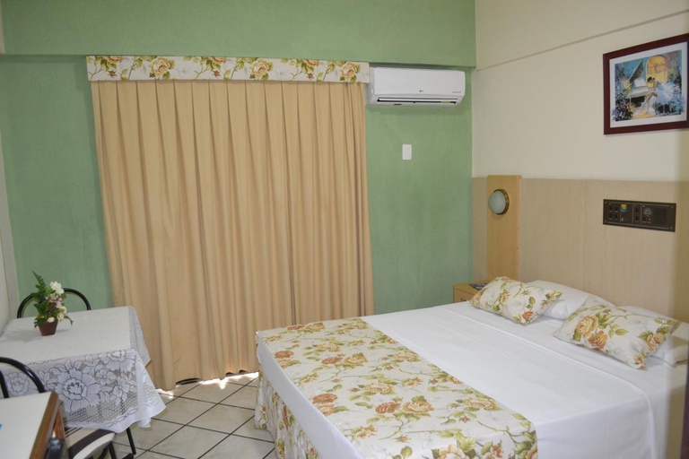 Bedroom 12