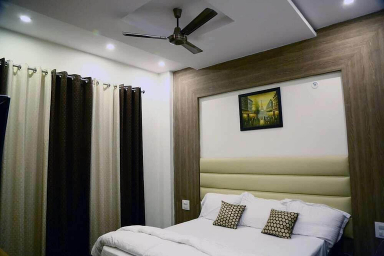 Bedroom, Cozy Kanatal Hotel And Resort, Tehri Garhwal