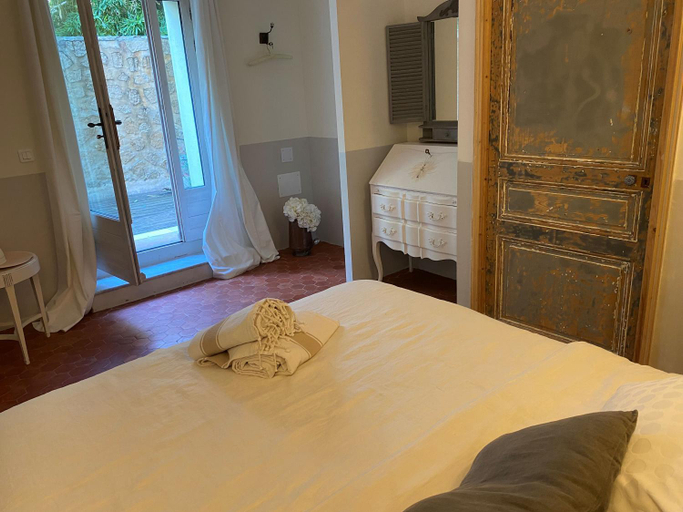 Others 5, Le Jardin D'Elma, Alpes-Maritimes