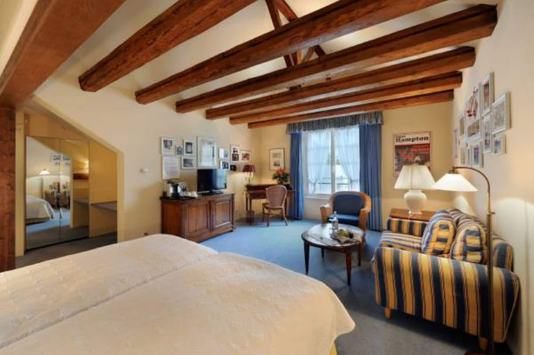 Bedroom 14