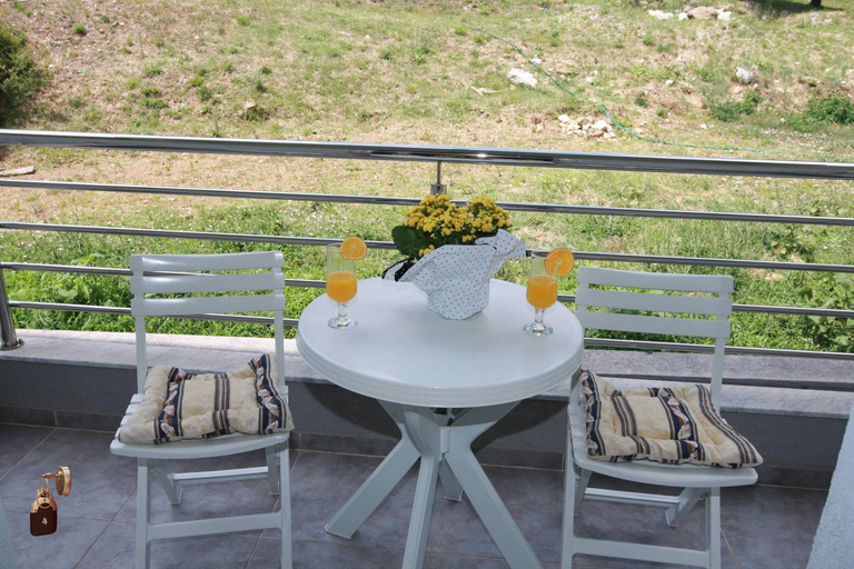 Others 5, Villa Andjelina