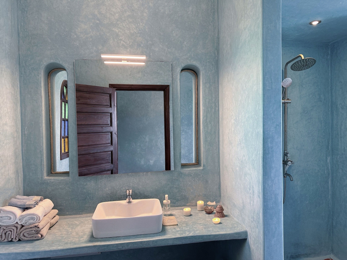 Bathroom 5, Dar OMNIA, Essaouira