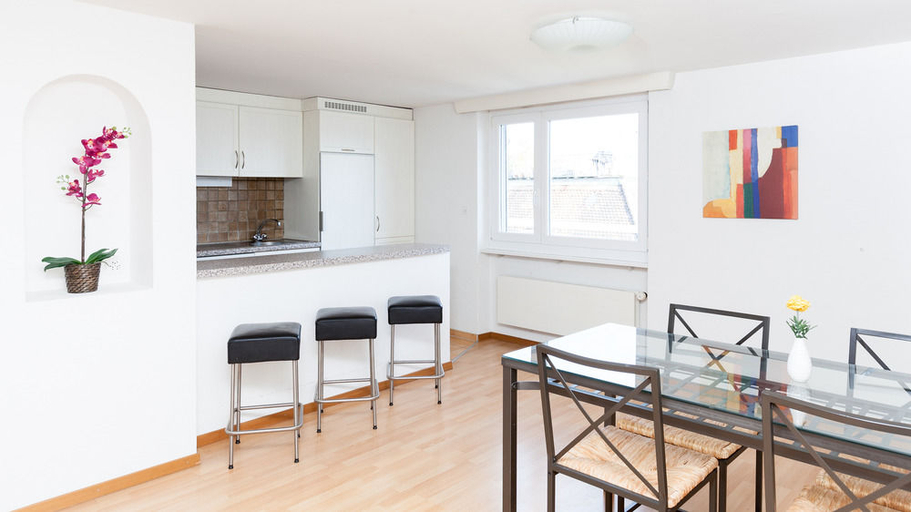 Dining Room 11