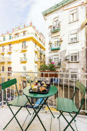 Exterior & Views, L Angolo do core, Napoli