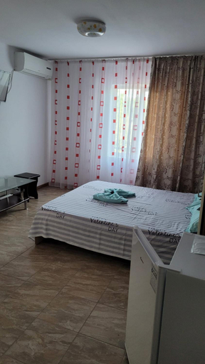5, Casa Luminita, Limanu