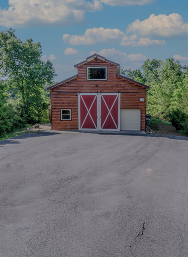 Exterior & Views 2, The Barn, Jefferson