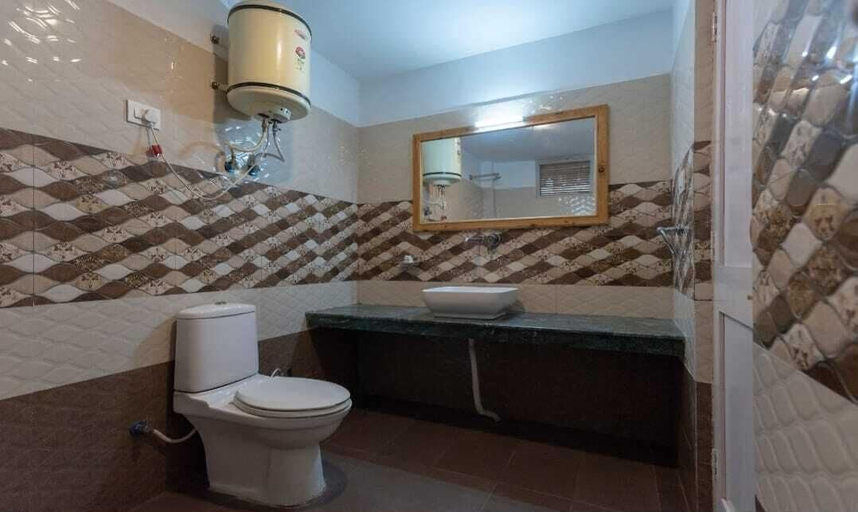 Bathroom 2, Sunrise View, Kullu