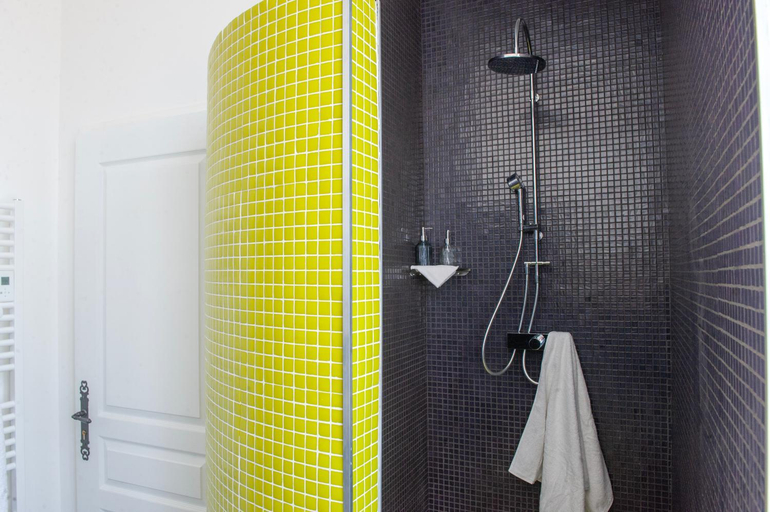 Bathroom 4, Domaine de la Bedosse, Gard