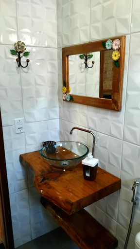 Bathroom, Recanto KAIROS, Resende