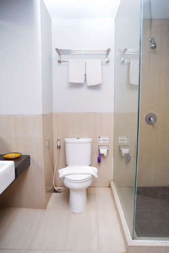 Bathroom 17