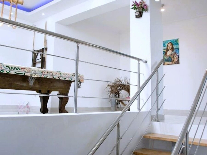 Others 4, Sejour's Penthouse, Santo Domingo Este