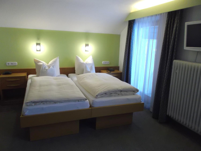 Bedroom, Hotel Bavaria, Miesbach