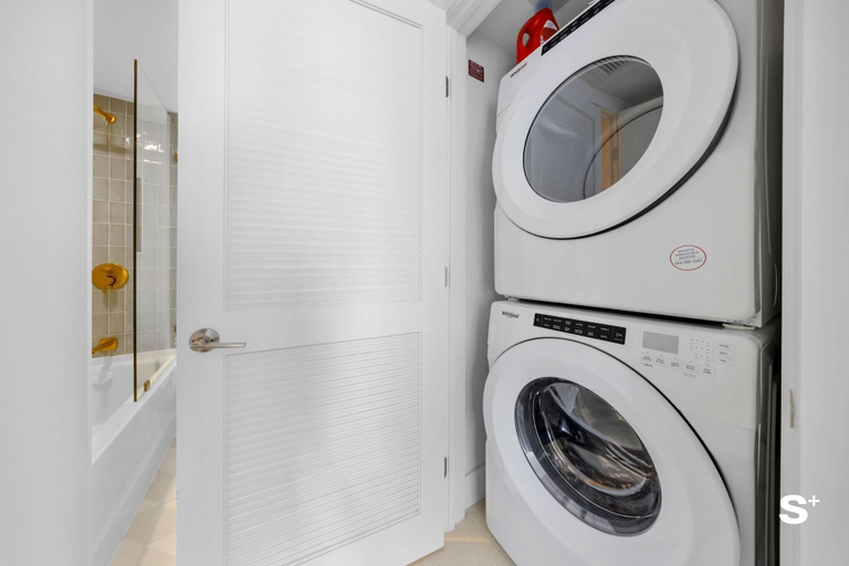 Bathroom 2, Skyline Escape Sleek 1BR with DTW Charm, Miami-Dade