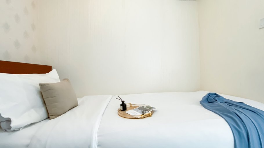Strategic and Homey 2BR Green Pramuka Apartment By Travelio, Central Jakarta