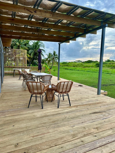 Food & Drinks, Selah Fiji, Ba