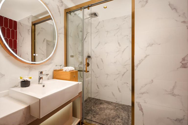 Bathroom 4