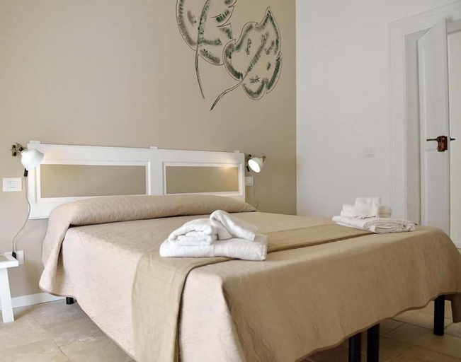 Bedroom 3, Palazzo Kapece, Bari