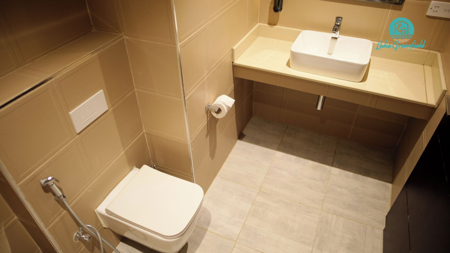 Bathroom 5, Lake Greenfield Hotel & Towers, AbujaMun