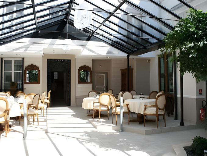 Food & Drinks 5, Hotel Jean Moet, Marne