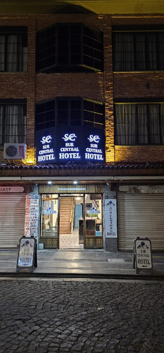 Others 3, Sur Central Hotel, Merkez