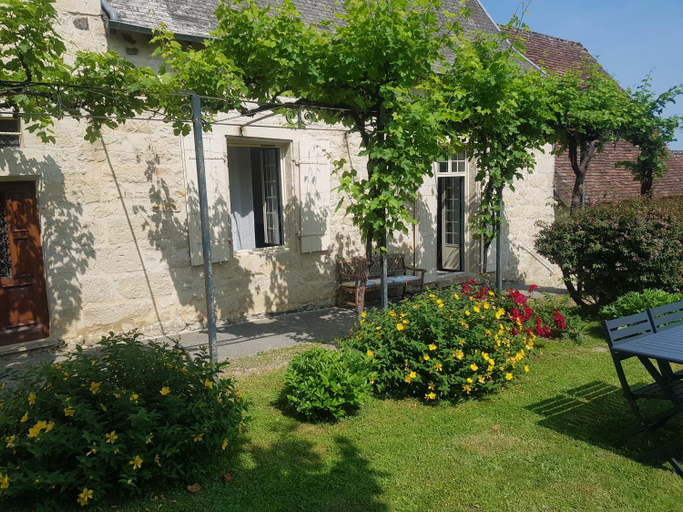 Others 4, La Maison Haute, Dordogne