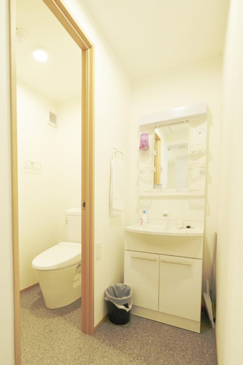 Bathroom 8