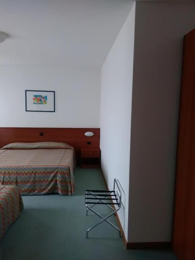 Bedroom 4, Hotel Naonis, Pordenone