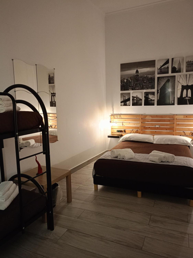 Others 4, LA CASA DEL RIONE SANITA’, Napoli