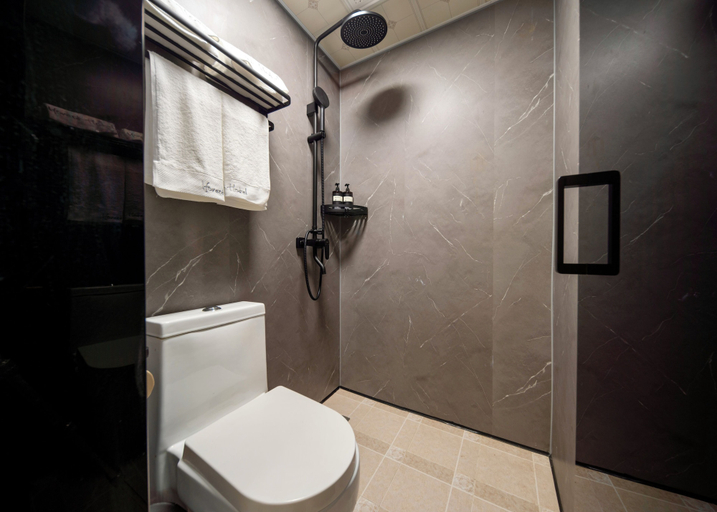 Bathroom 3, yijiansenlinjiudian, Shanghai