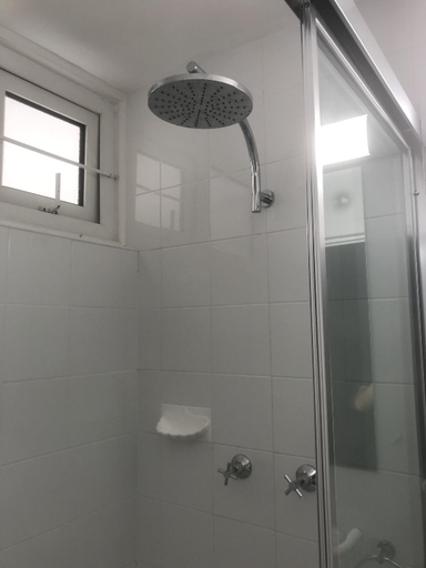 Bathroom 10