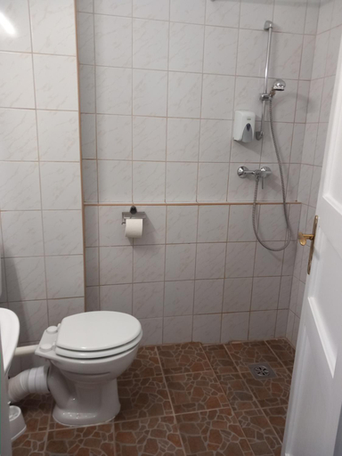 Bathroom 4, Hotel Familia, Siófok