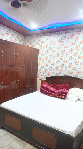 Bedroom 4, Jay Durga Guest House, Varanasi