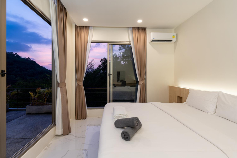 4, The tree seaview and quiet surrounded by trees 75smetre, Pulau Phuket