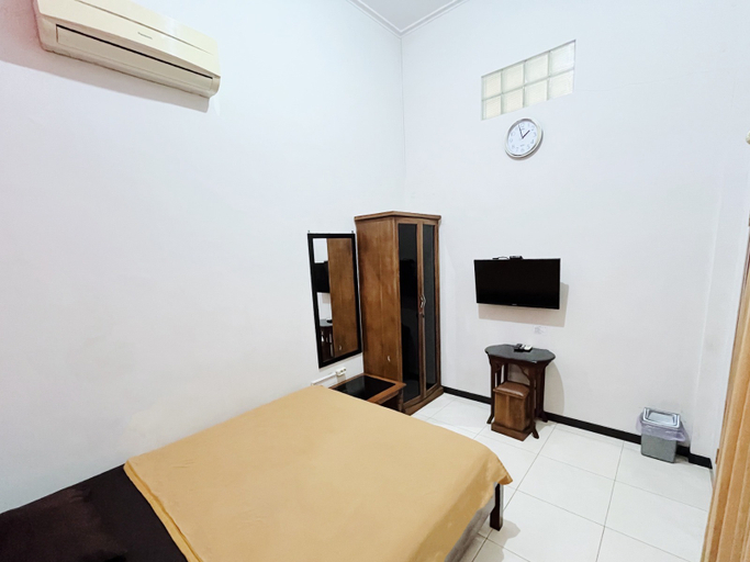 Others 3, Guest House Kraton Mas, Pacitan