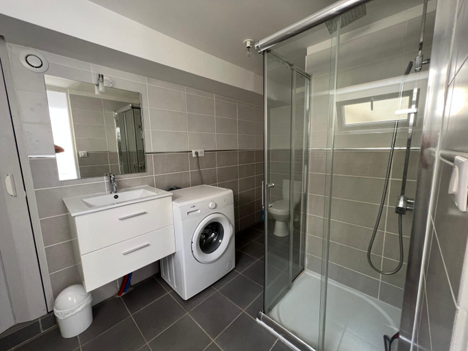 Bathroom 3