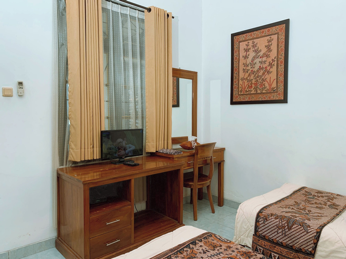 Bedroom 12