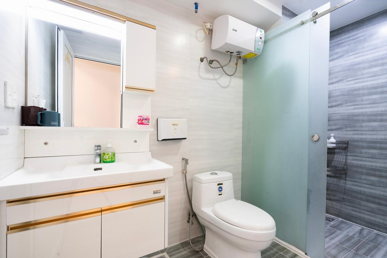 Bathroom 2, Scenic Valley Serviced Apartment, District 7
