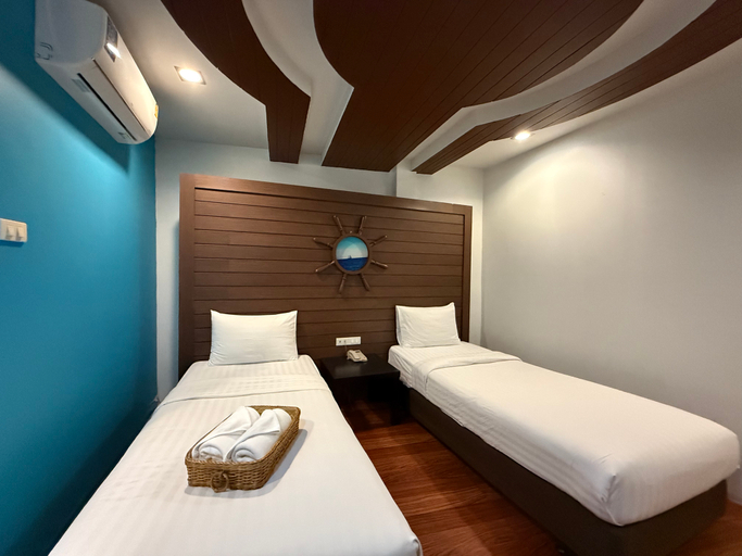 Bedroom 2, Bed By Cruise Hotel At Samakkhi-Tivanont, Muang Nonthaburi