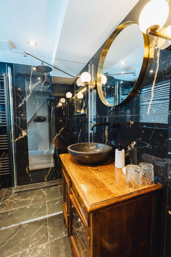 Others 3, Løk Historics luxury art-inspired loft in historic city centre!, Haarlem