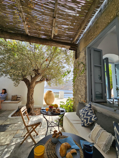 Others 2, The Anchor House, South Aegean