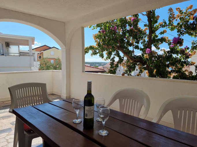 Others 3, Apartments Ana, Novalja