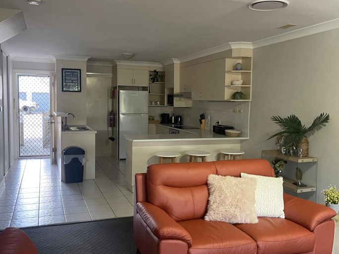 Dining Room, The Beach House # 15 Paradise Waters, Coffs Harbour - Pt A
