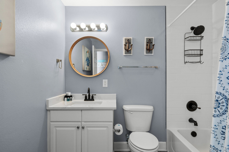 Bathroom 4, Tidewater Escape: 1br/2ba Beachfront Condo, Sleeps 6, Gulf Views & Comfort!, Bay
