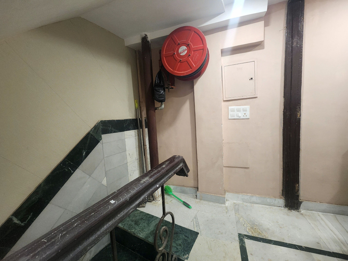 Others 5, Hotel The Divine, Delhi