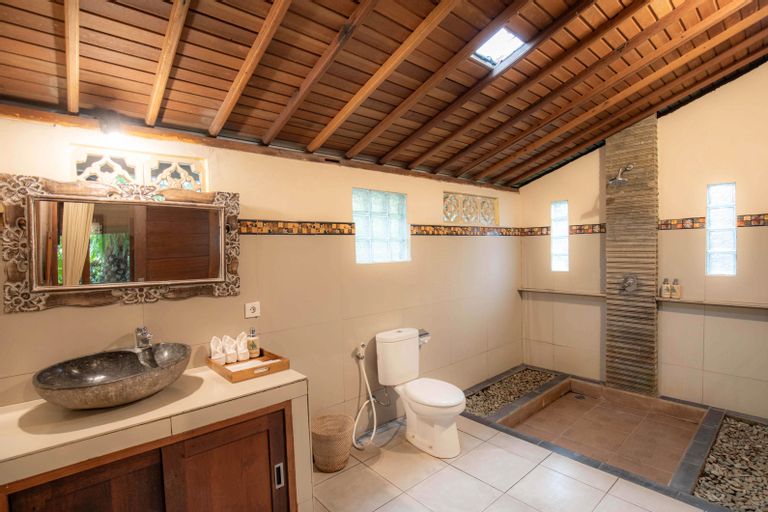 Bathroom 4