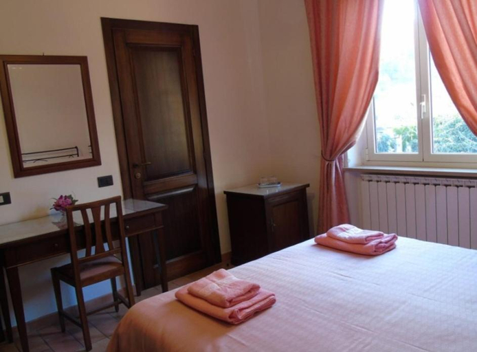 Bedroom 2, Agriturismo Poponi Camera Rosa, Perugia