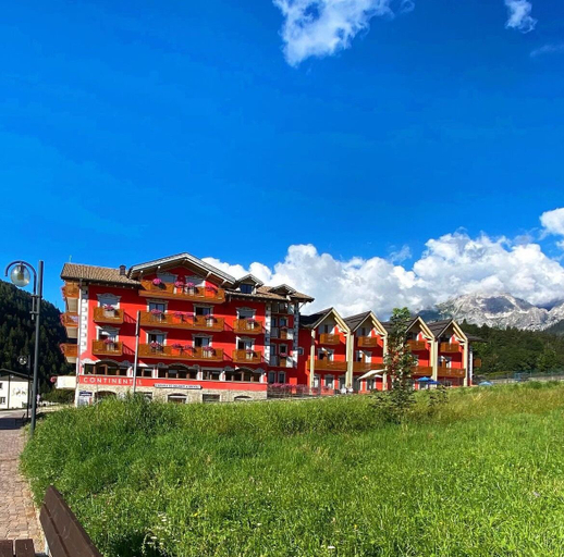 Exterior & Views 2, Hotel Continental, Trento