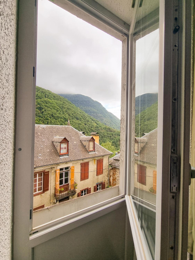 Others 2, Auberge du Crabere, Haute-Garonne