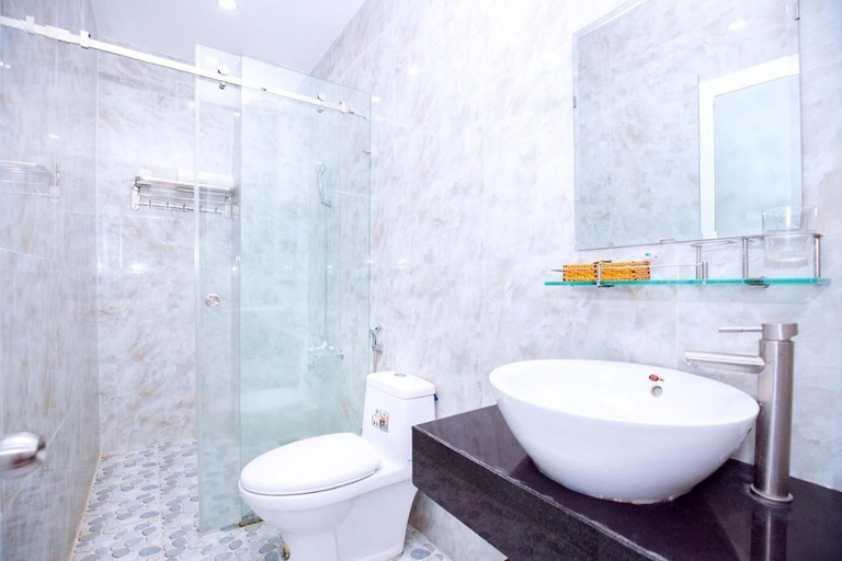 Bathroom, Moon Light Hotel Quy Nhon by BAYLUXURY, Qui Nhơn